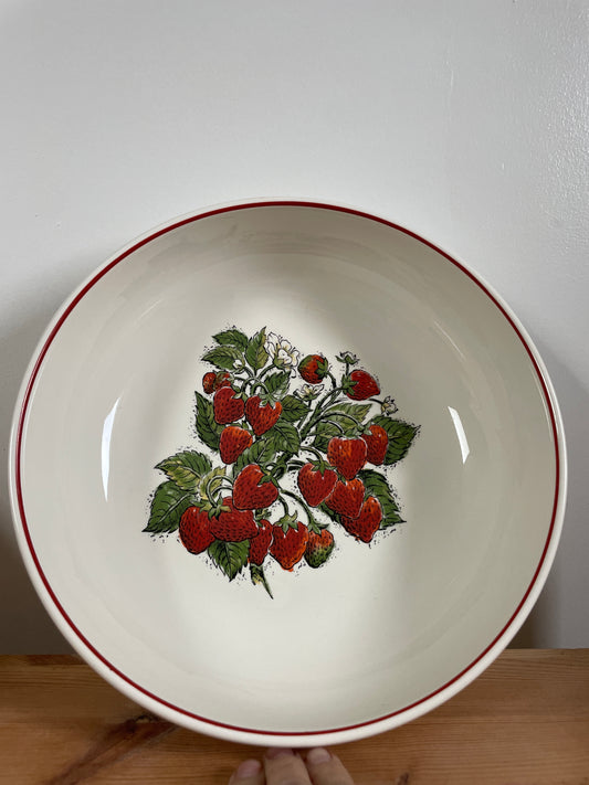 Strawberry serving bowl