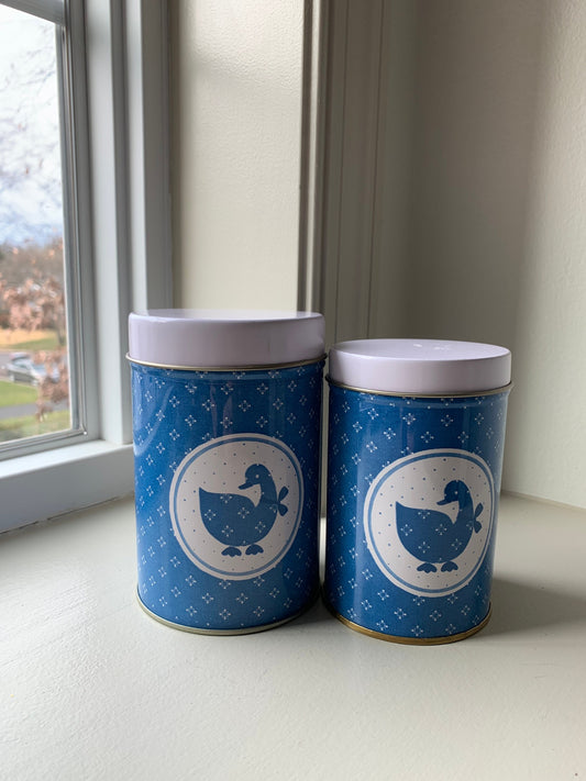 Nesting tins with duck, set of 2