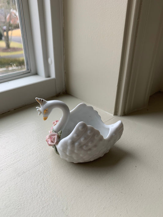 Dainty swan trinket dish