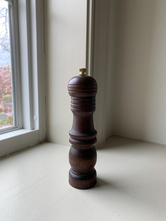 Tiny pepper mill